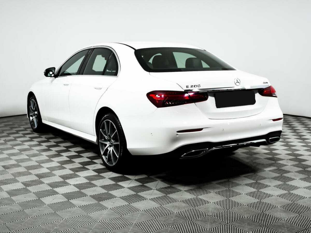 Mercedes-Benz E-Класс 2022 года с пробегом. Фото: #6