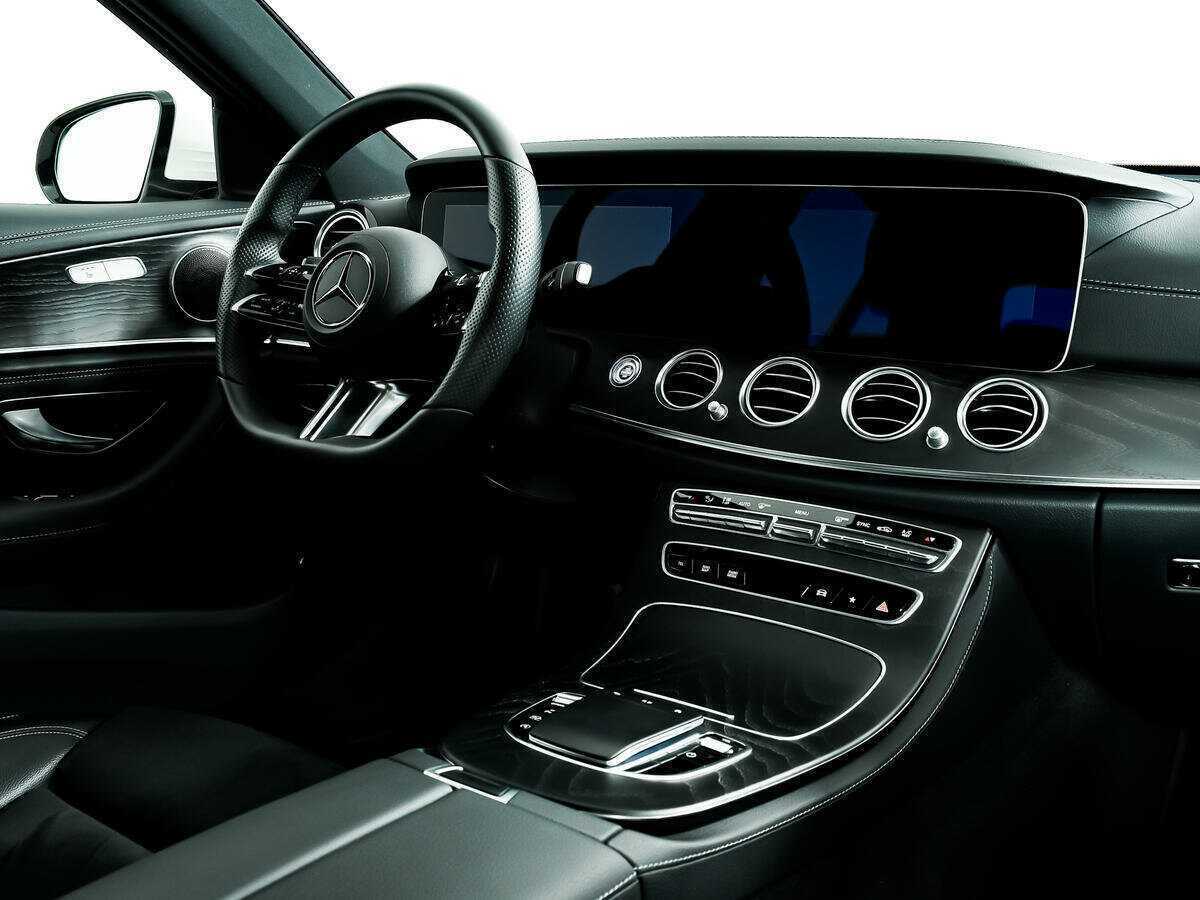 Mercedes-Benz E-Класс 2022 года с пробегом. Фото: #8