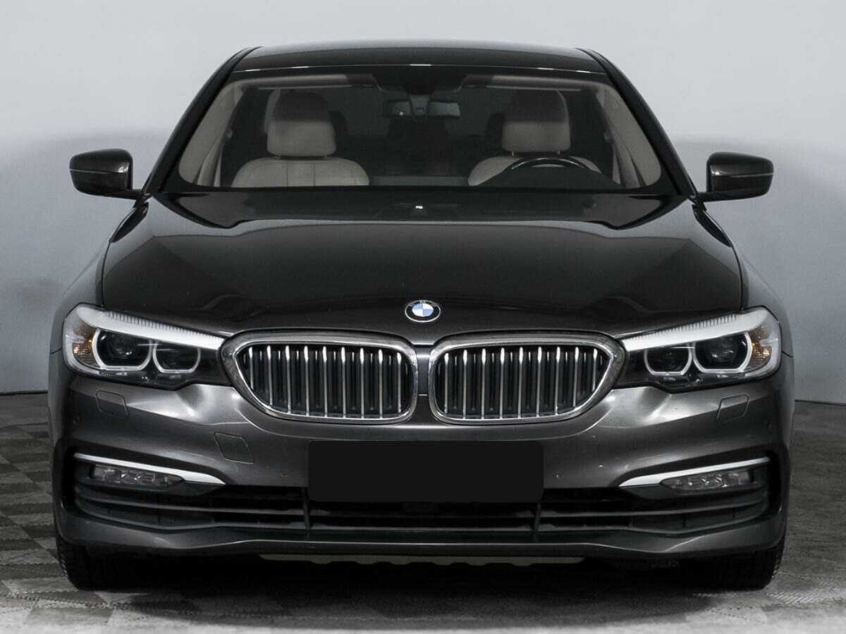 BMW 5 серии 2017 года с пробегом. Фото: #1