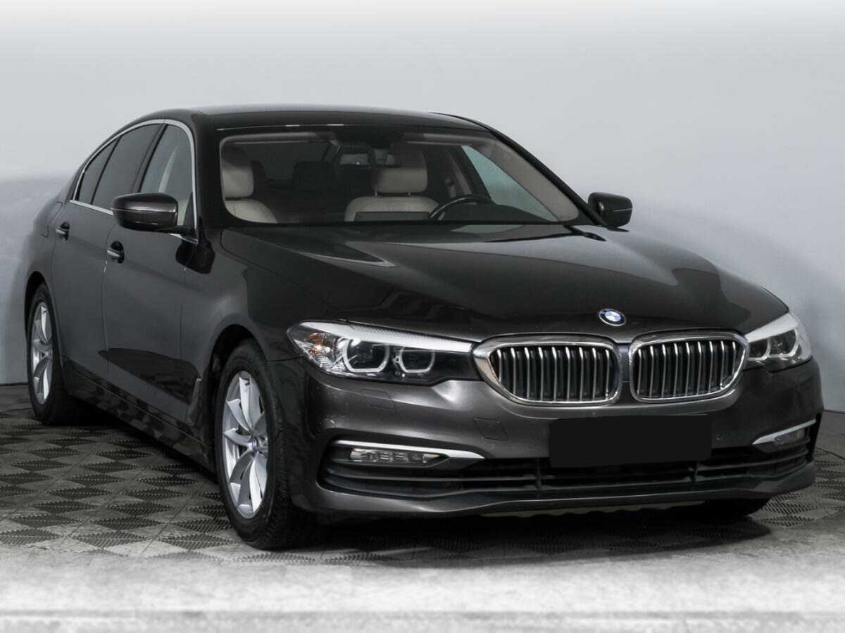 BMW 5 серии 2017 года с пробегом. Фото: #2