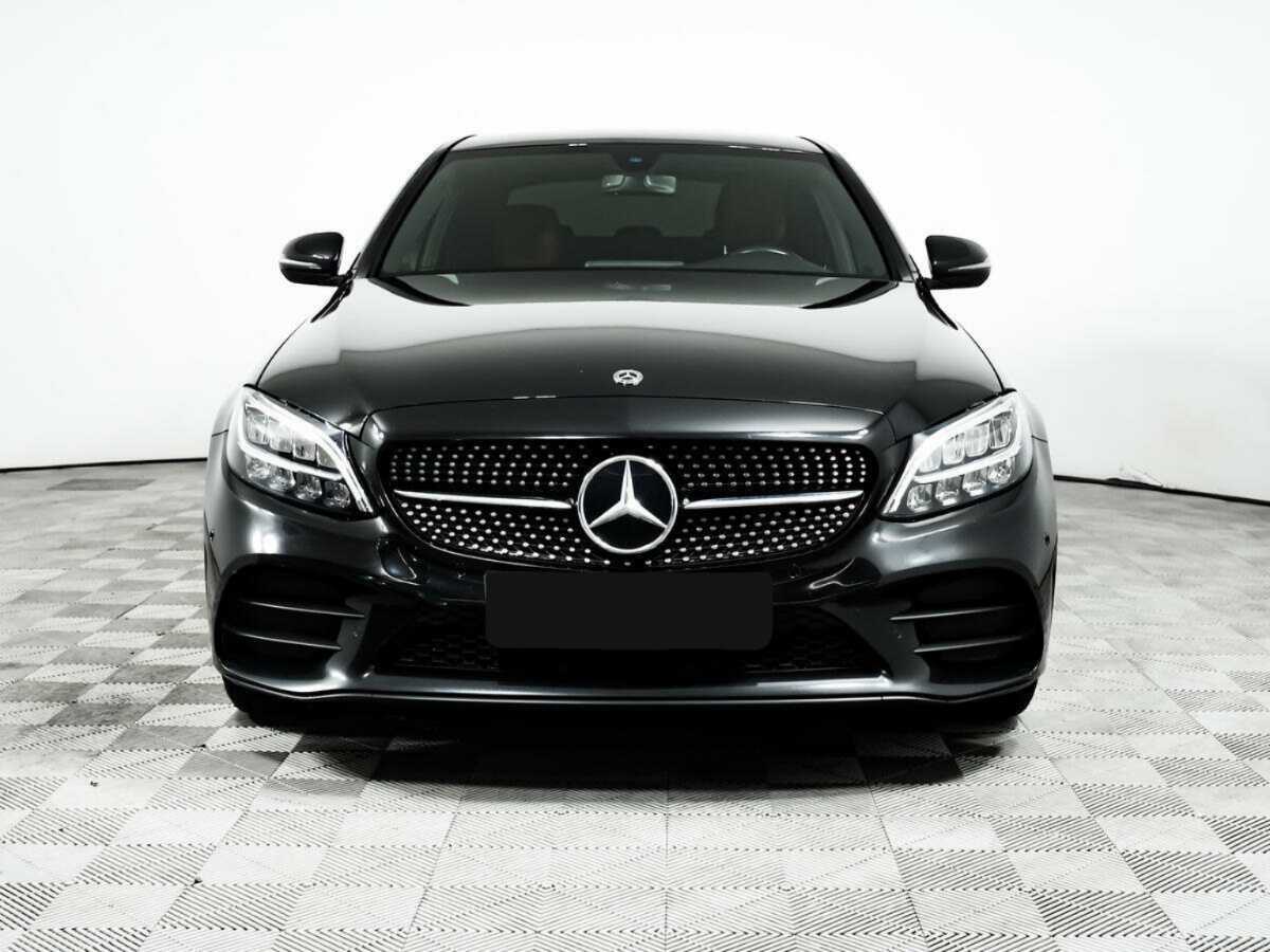 Mercedes-Benz C-Класс 2019 года с пробегом. Фото: #1