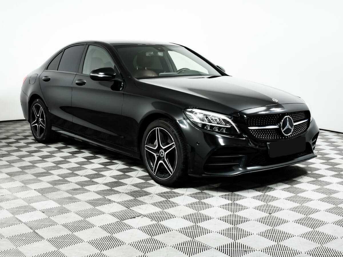 Mercedes-Benz C-Класс 2019 года с пробегом. Фото: #2