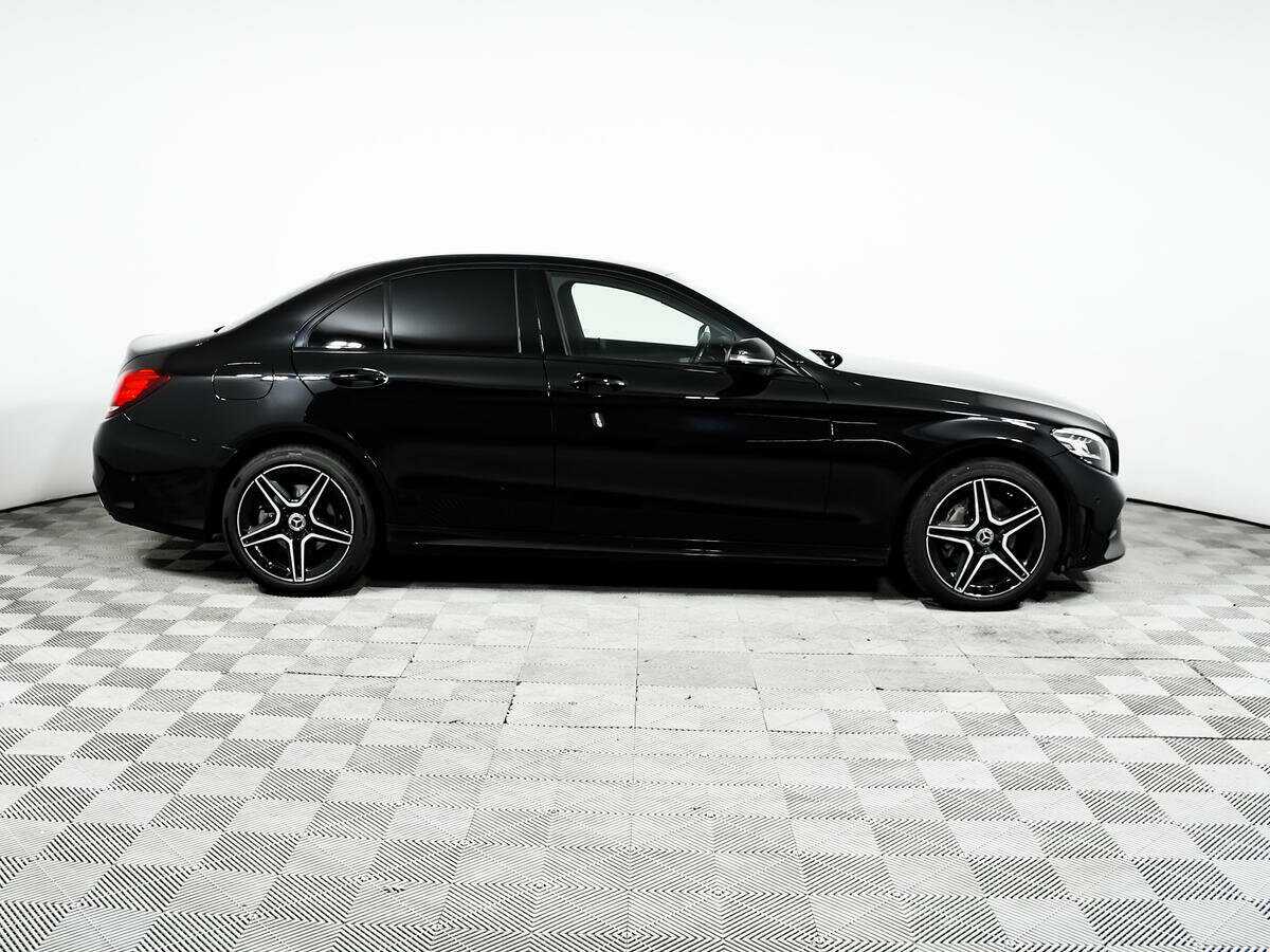 Mercedes-Benz C-Класс 2019 года с пробегом. Фото: #3