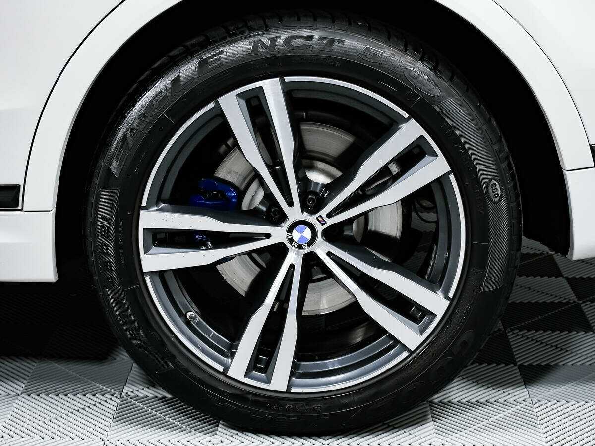 BMW X7 2019 года с пробегом. Фото: #12