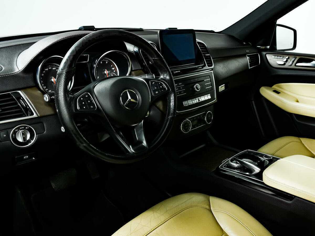 Mercedes-Benz GLE 2016 года с пробегом. Фото: #12