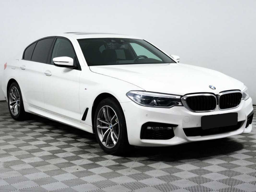 BMW 5 серии 2017 года с пробегом. Фото: #2