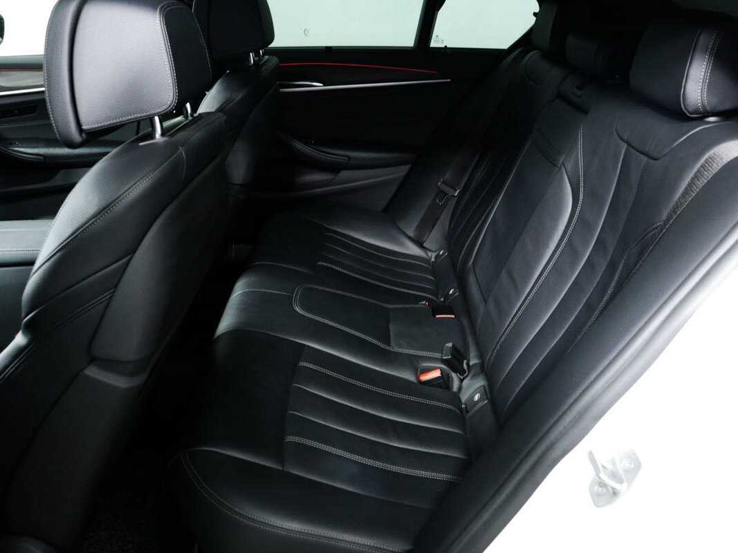 BMW 5 серии 2017 года с пробегом. Фото: #11