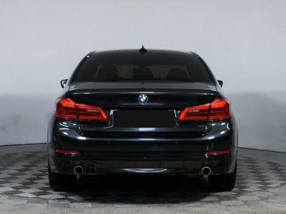 BMW 5 серии 2018 года с пробегом. Фото: #5