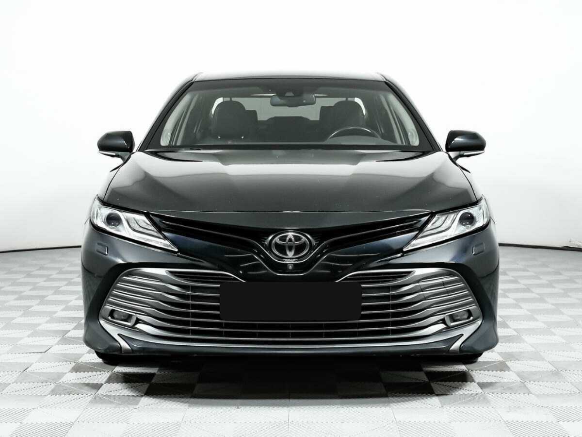 Toyota Camry 2020 года с пробегом. Фото: #1