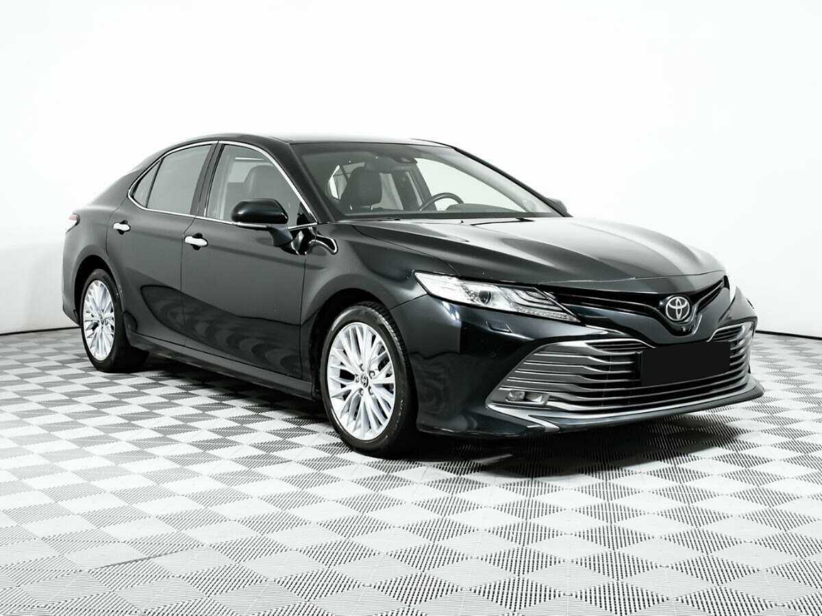 Toyota Camry 2020 года с пробегом. Фото: #2