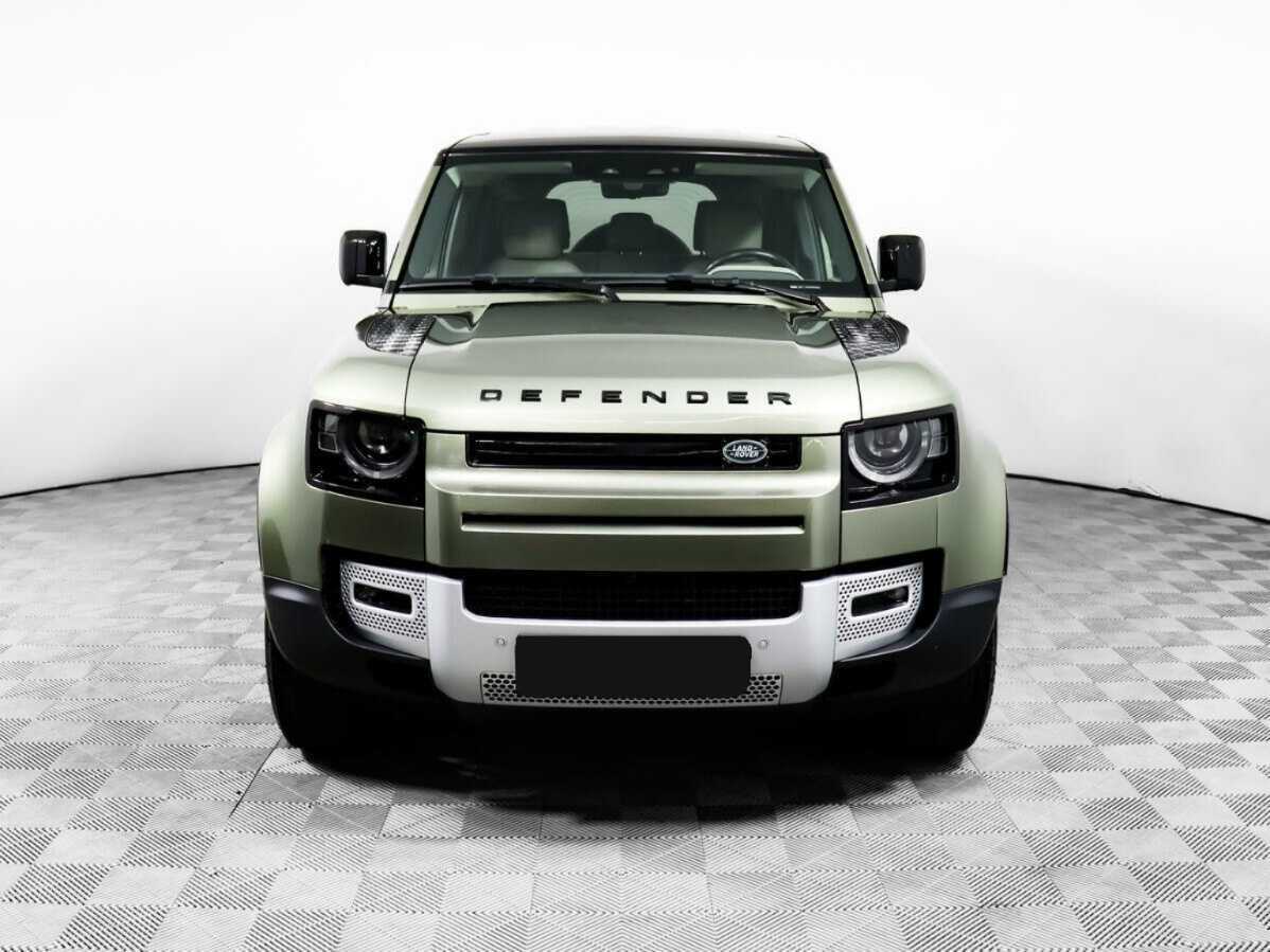 Land Rover Defender 2021 года с пробегом. Фото: #1