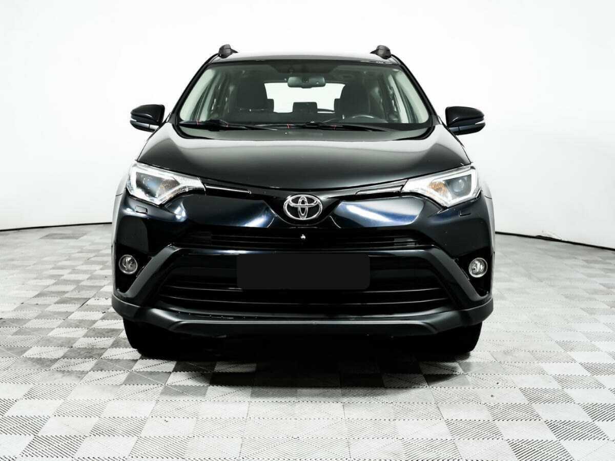 Toyota RAV4 2018 года с пробегом. Фото: #1