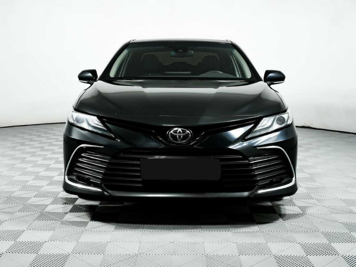 Toyota Camry 2022 года с пробегом. Фото: #1