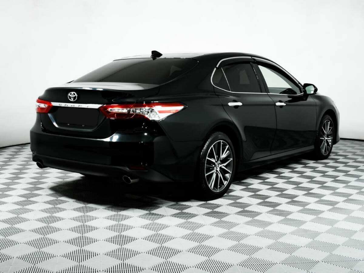 Toyota Camry 2022 года с пробегом. Фото: #4