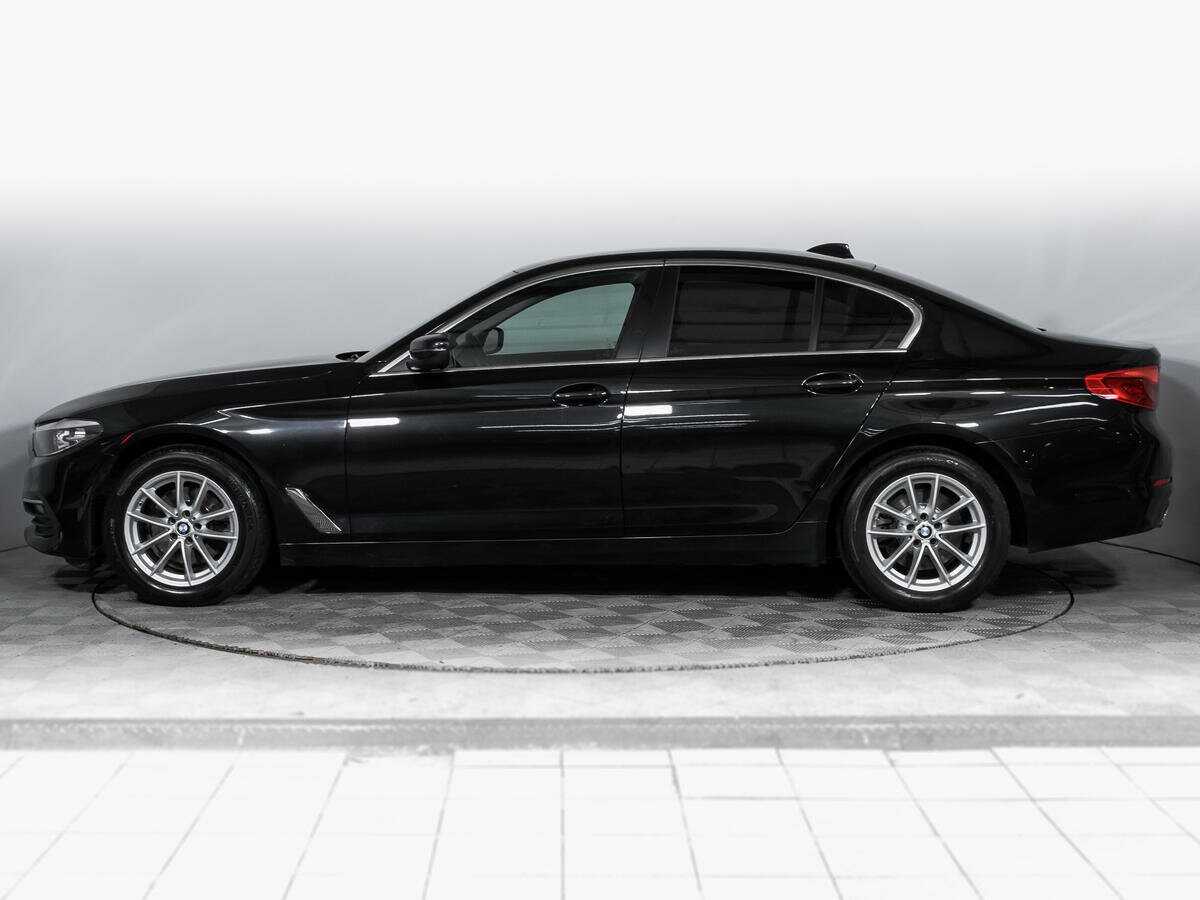 BMW 5 серии 2018 года с пробегом. Фото: #7