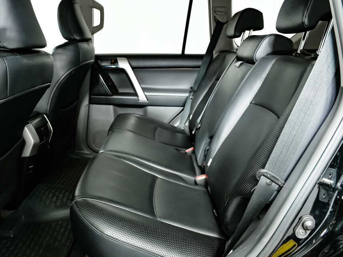 Toyota Land Cruiser Prado 2010 года с пробегом. Фото: #9