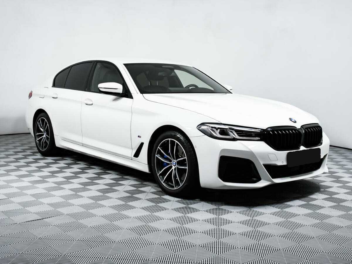 BMW 5 серии 2020 года с пробегом. Фото: #2