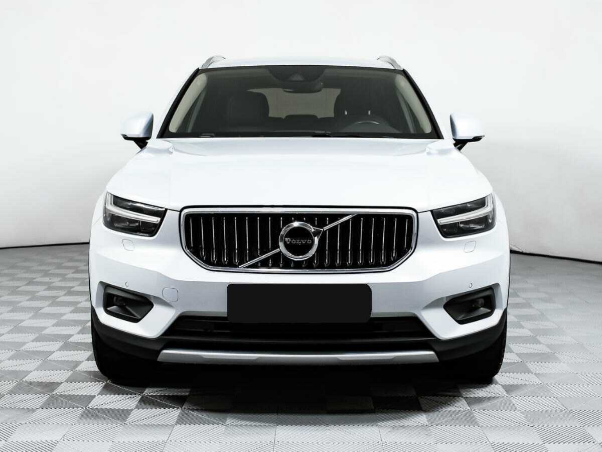 Volvo XC40 2021 года с пробегом. Фото: #1