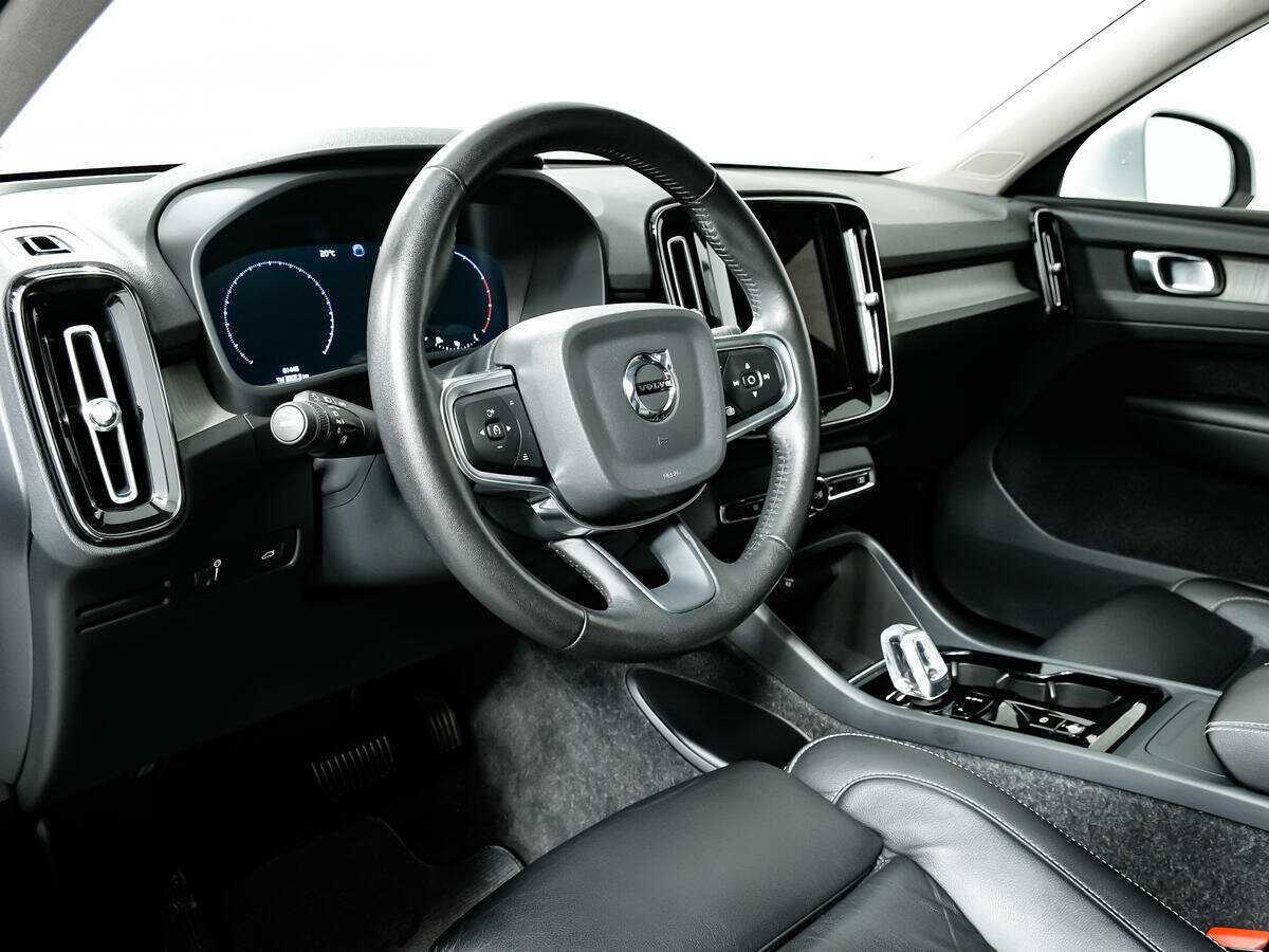 Volvo XC40 2021 года с пробегом. Фото: #12