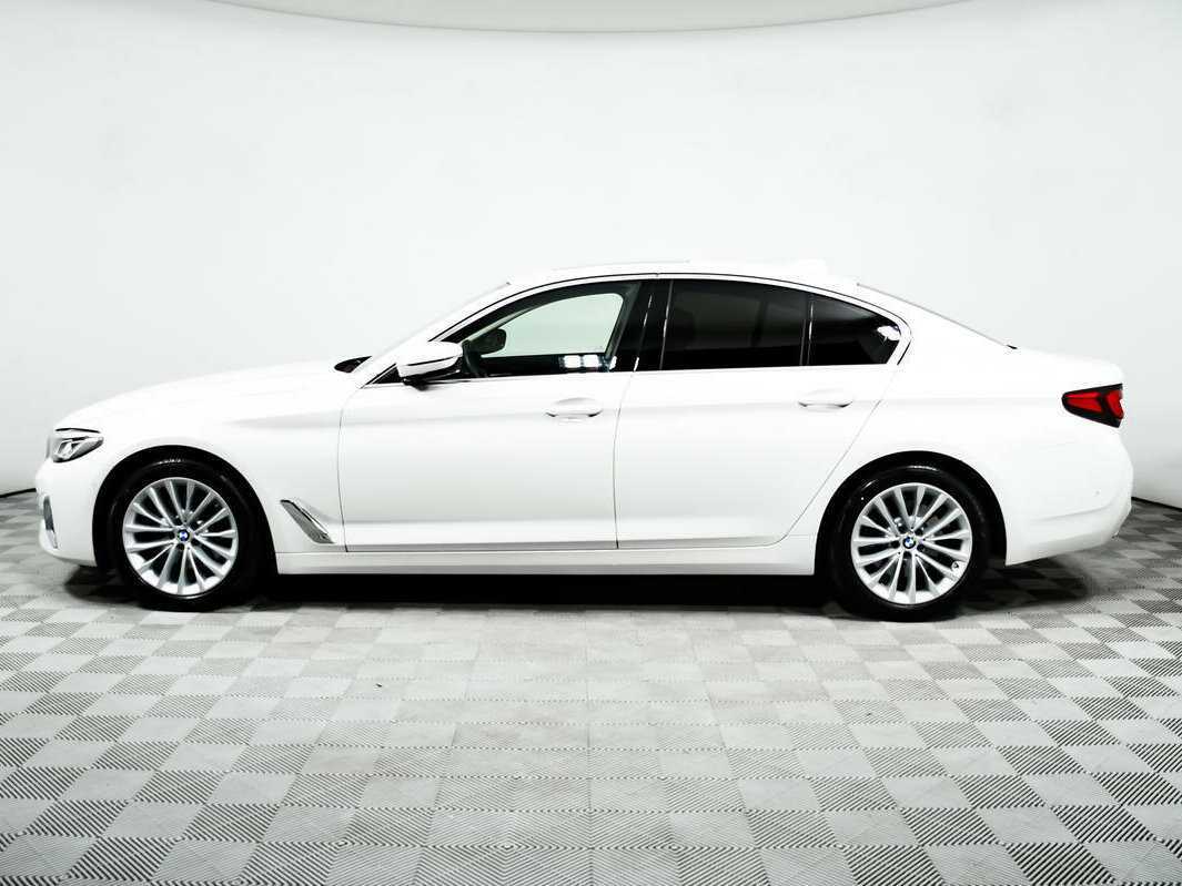 BMW 5 серии 2021 года с пробегом. Фото: #7