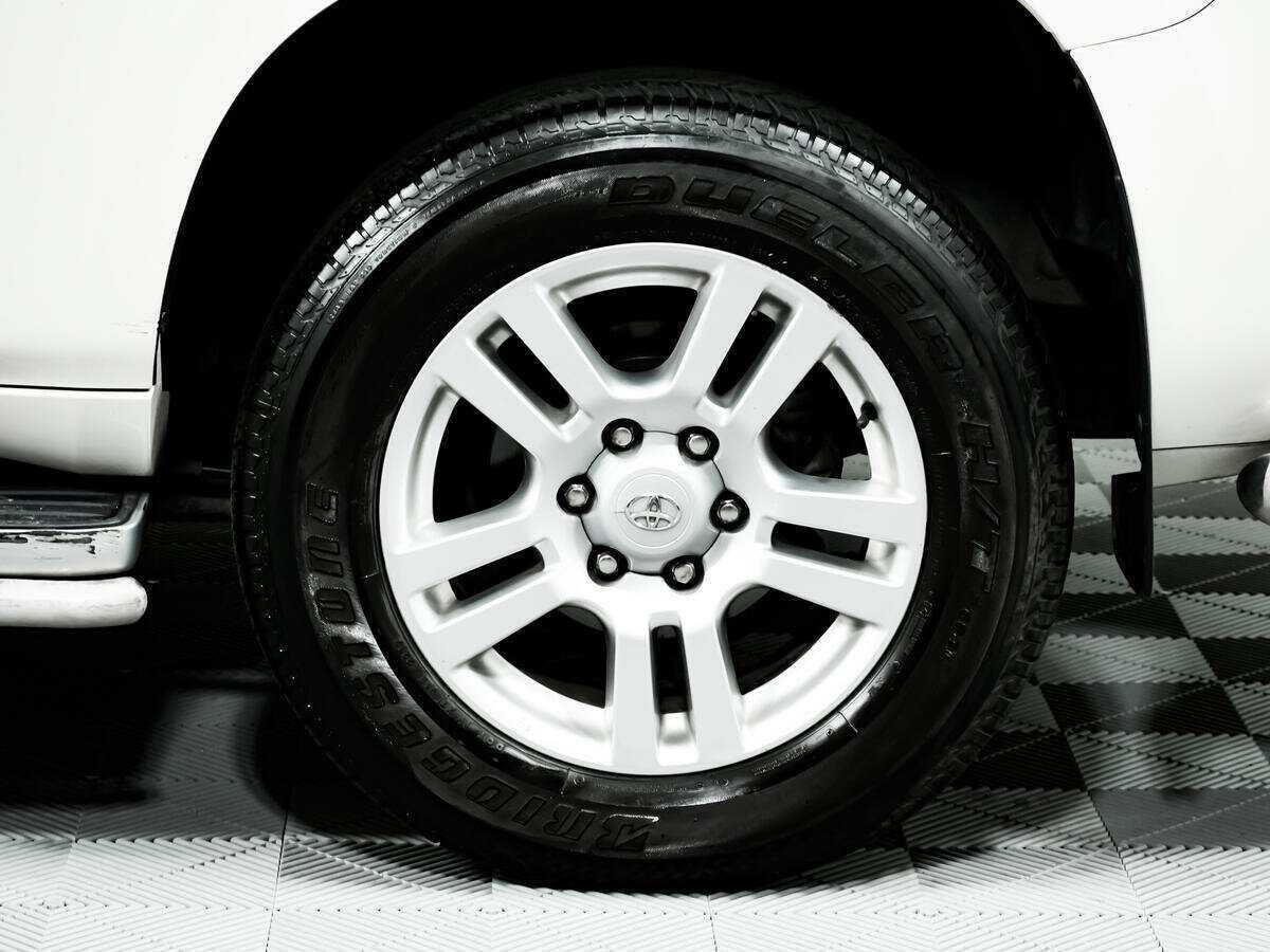 Toyota Land Cruiser Prado 2011 года с пробегом. Фото: #13