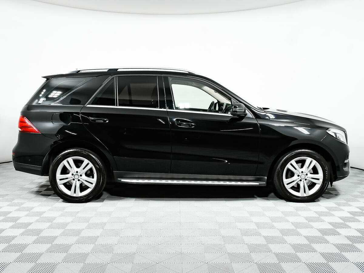 Mercedes-Benz GLE 2015 года с пробегом. Фото: #3