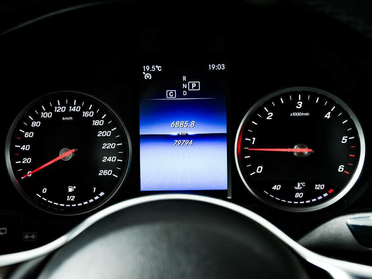 Mercedes-Benz GLC 2019 года с пробегом. Фото: #9