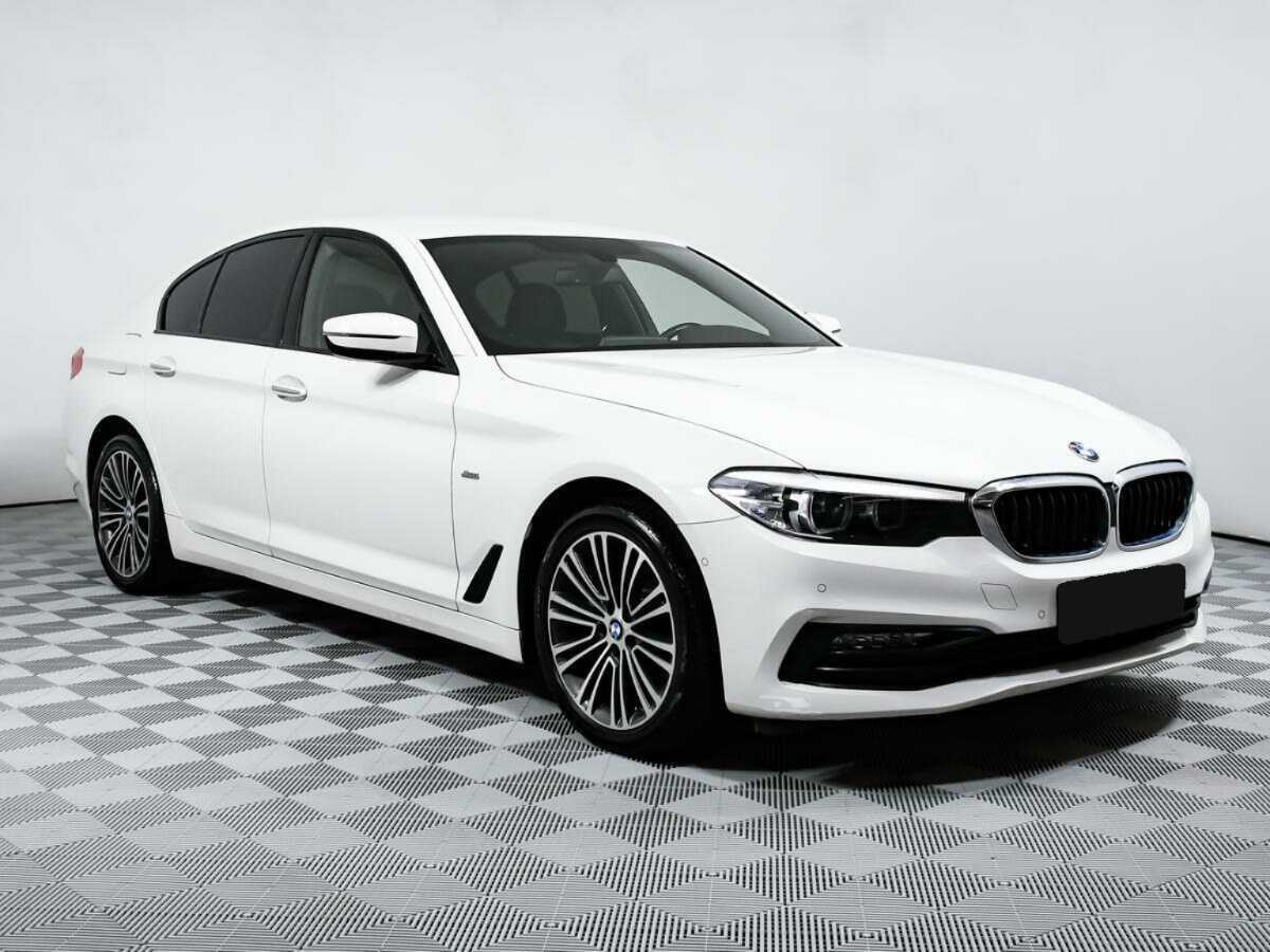 BMW 5 серии 2018 года с пробегом. Фото: #2