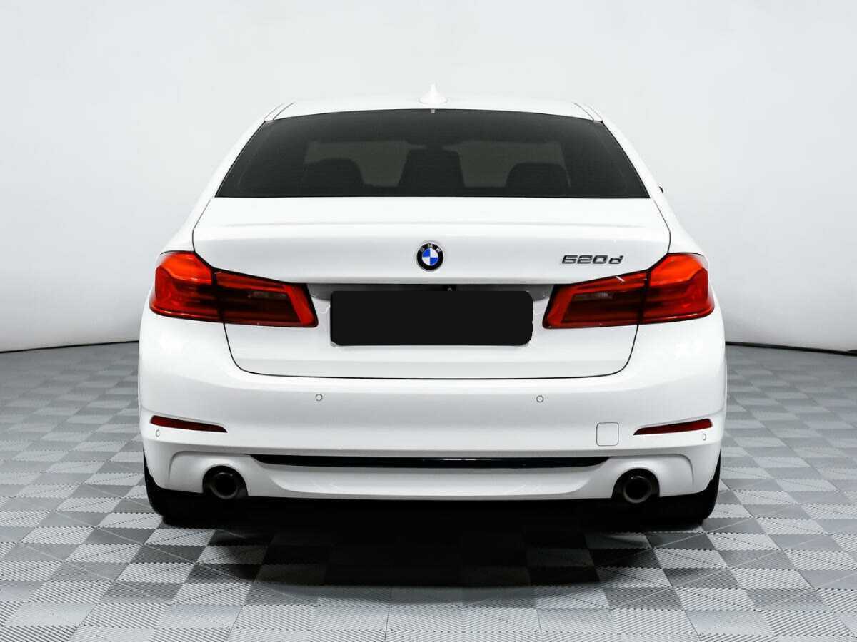 BMW 5 серии 2018 года с пробегом. Фото: #5