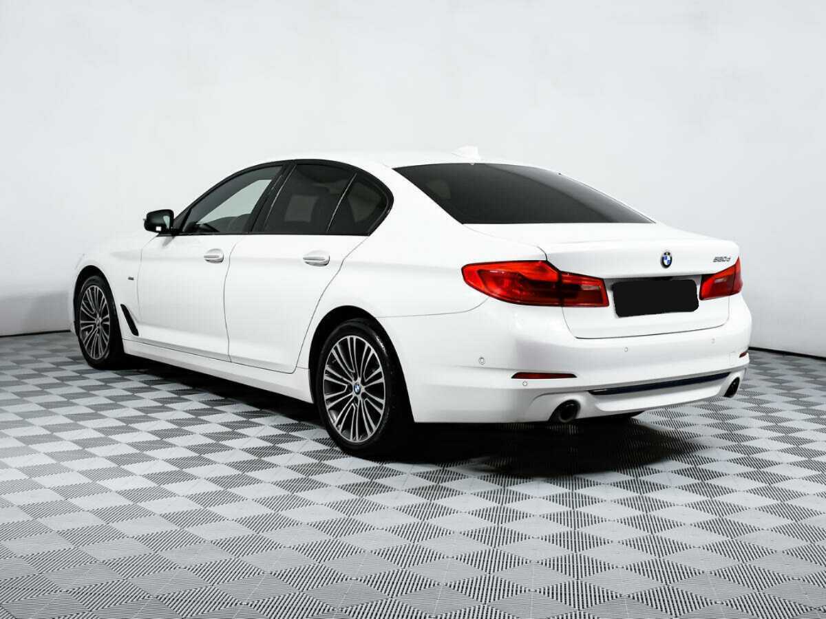 BMW 5 серии 2018 года с пробегом. Фото: #6