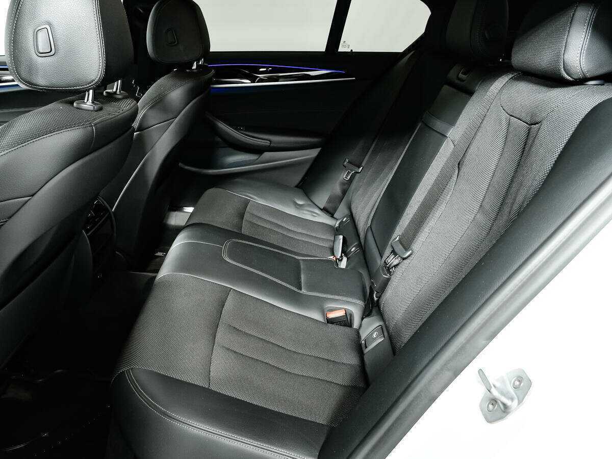 BMW 5 серии 2018 года с пробегом. Фото: #10