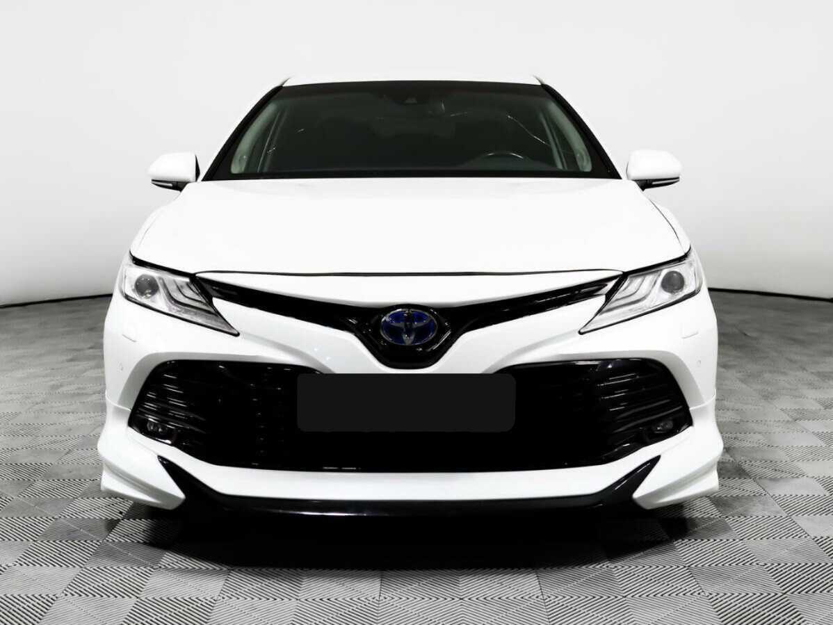 Toyota Camry 2019 года с пробегом. Фото: #1