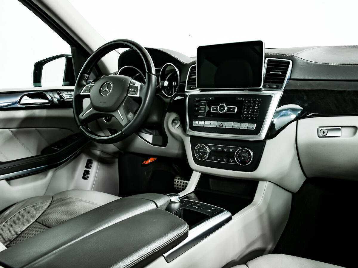 Mercedes-Benz GL-Класс 2014 года с пробегом. Фото: #8