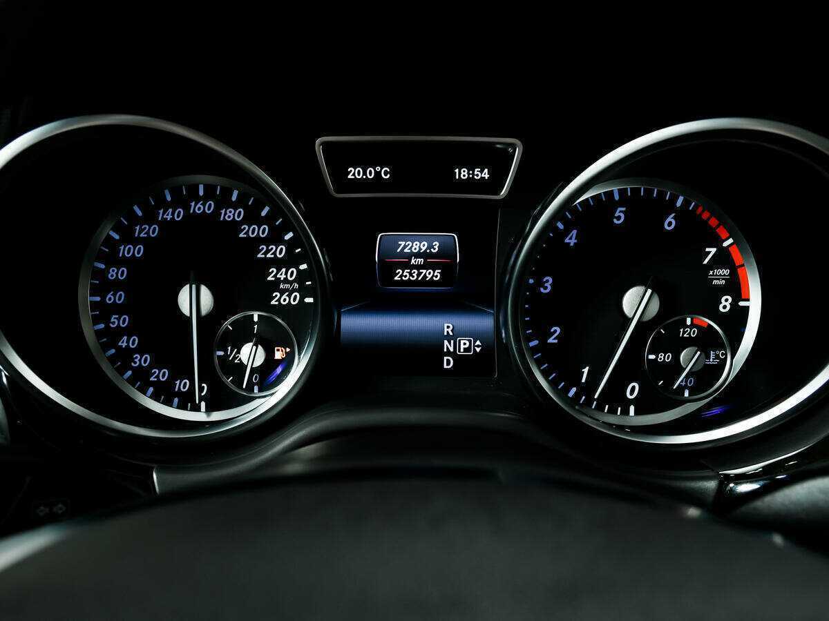 Mercedes-Benz GL-Класс 2014 года с пробегом. Фото: #9