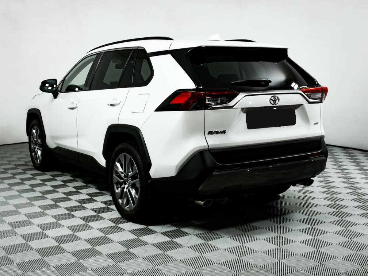 Toyota RAV4 2021 года с пробегом. Фото: #6