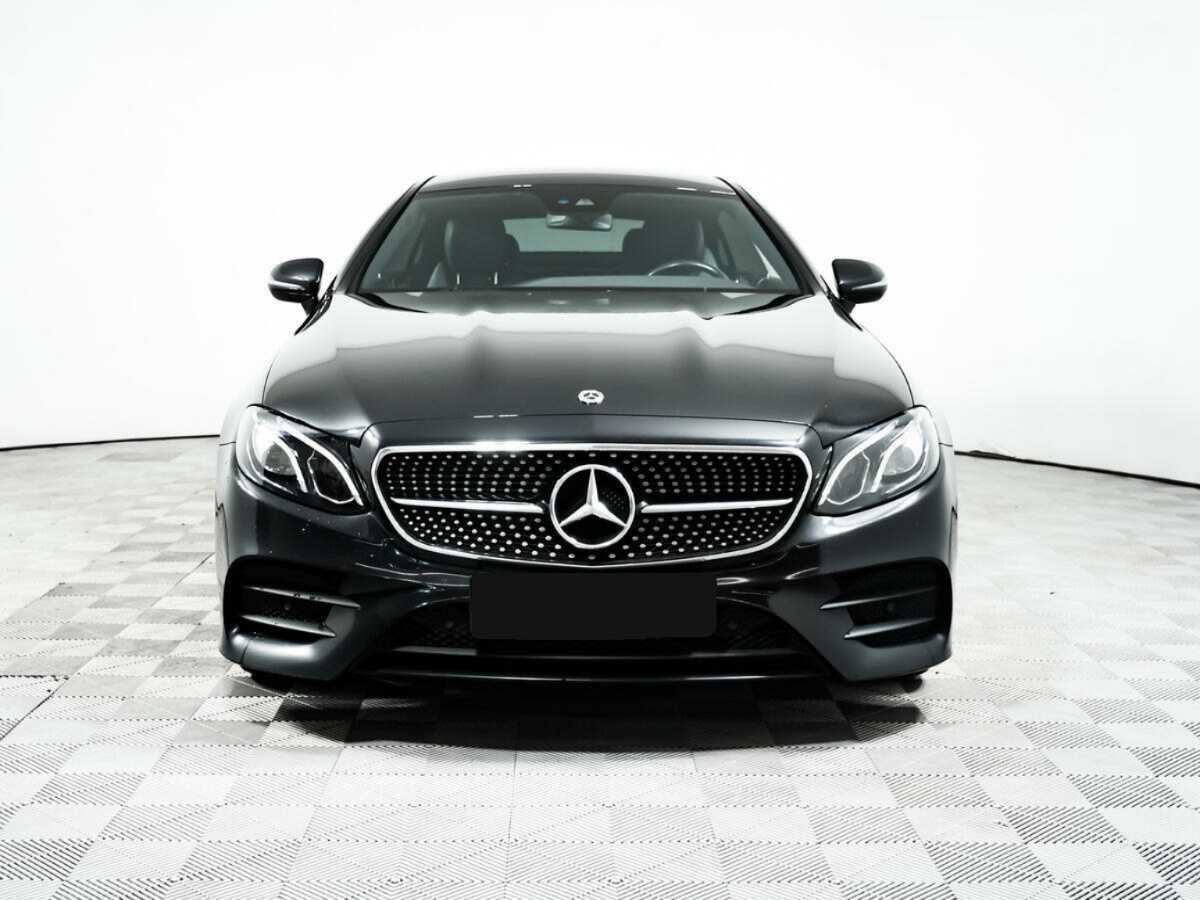 Mercedes-Benz E-Класс 2018 года с пробегом. Фото: #1