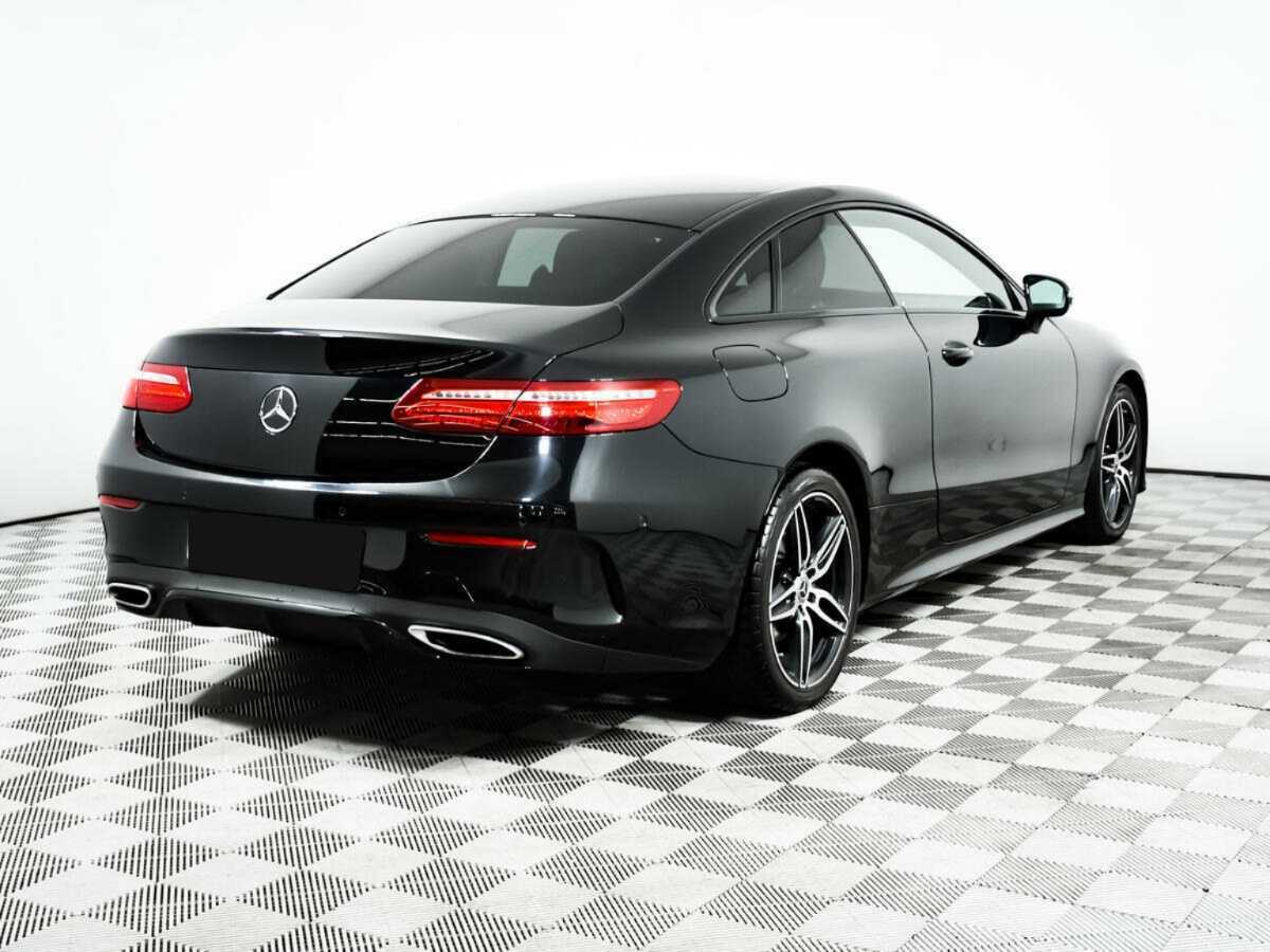 Mercedes-Benz E-Класс 2018 года с пробегом. Фото: #4