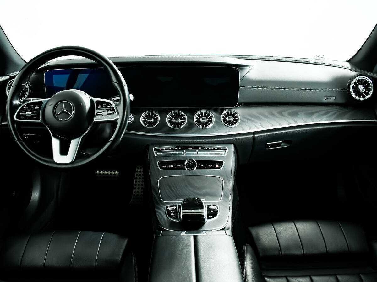 Mercedes-Benz E-Класс 2018 года с пробегом. Фото: #10