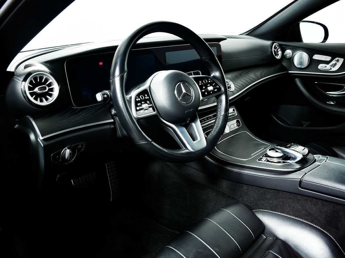 Mercedes-Benz E-Класс 2018 года с пробегом. Фото: #12