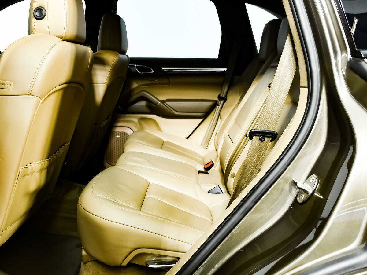 Porsche Cayenne 2012 года с пробегом. Фото: #9