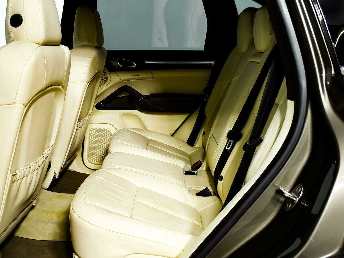 Porsche Cayenne 2013 года с пробегом. Фото: #11