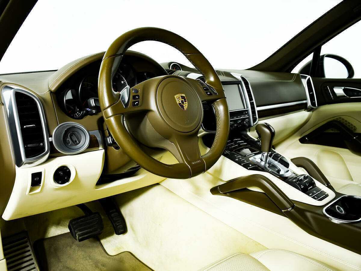 Porsche Cayenne 2013 года с пробегом. Фото: #12