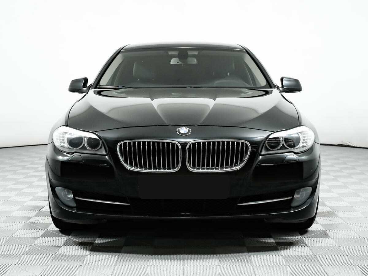 BMW 5 серии 2010 года с пробегом. Фото: #1