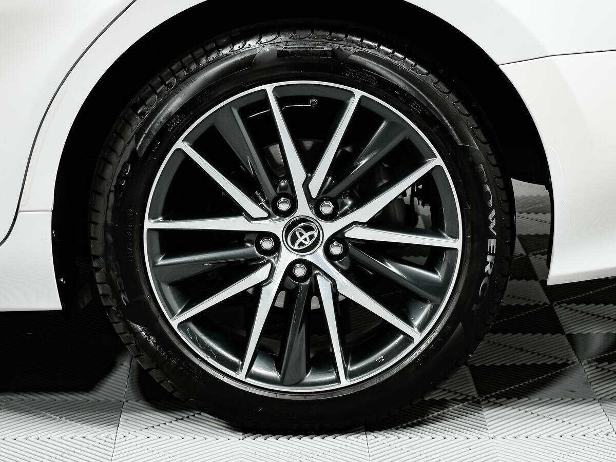 Toyota Camry 2021 года с пробегом. Фото: #13