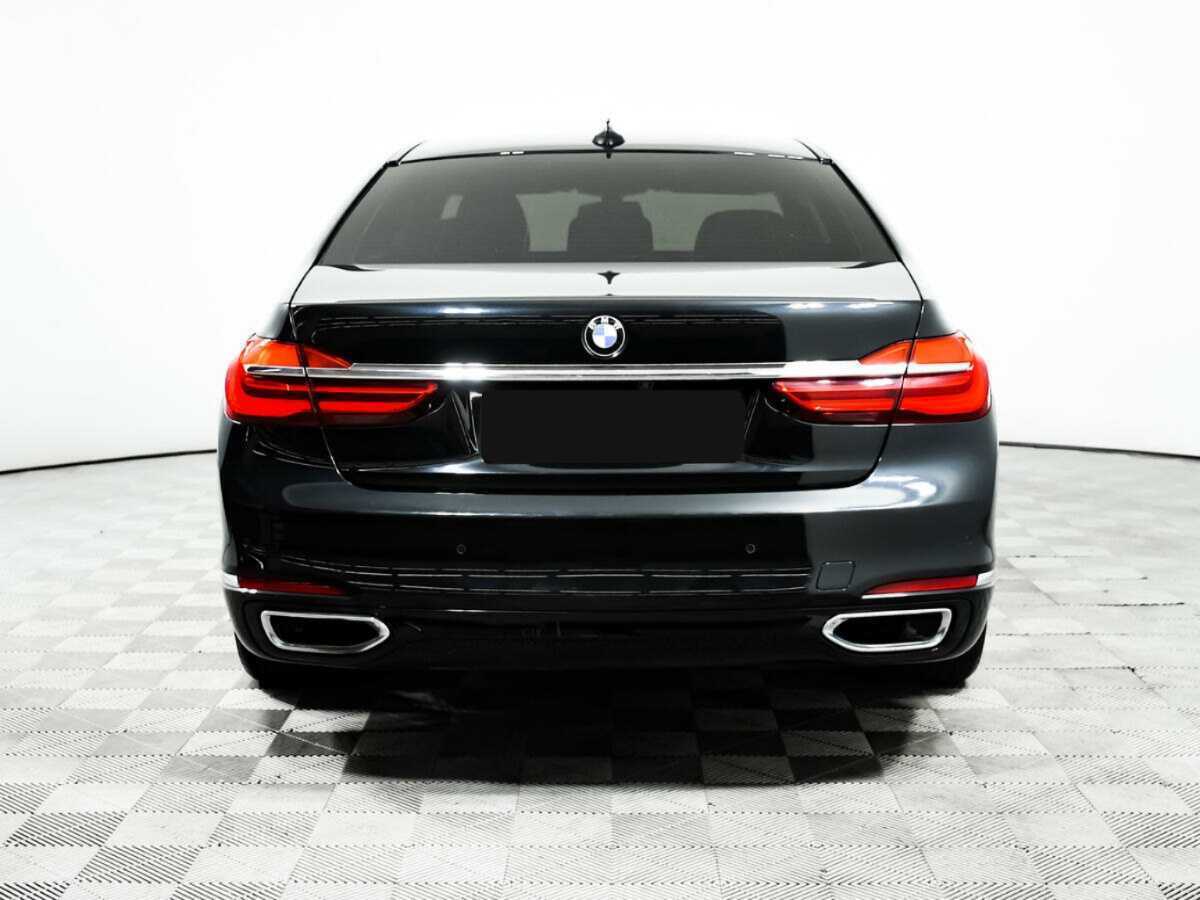 BMW 7 серии 2016 года с пробегом. Фото: #5