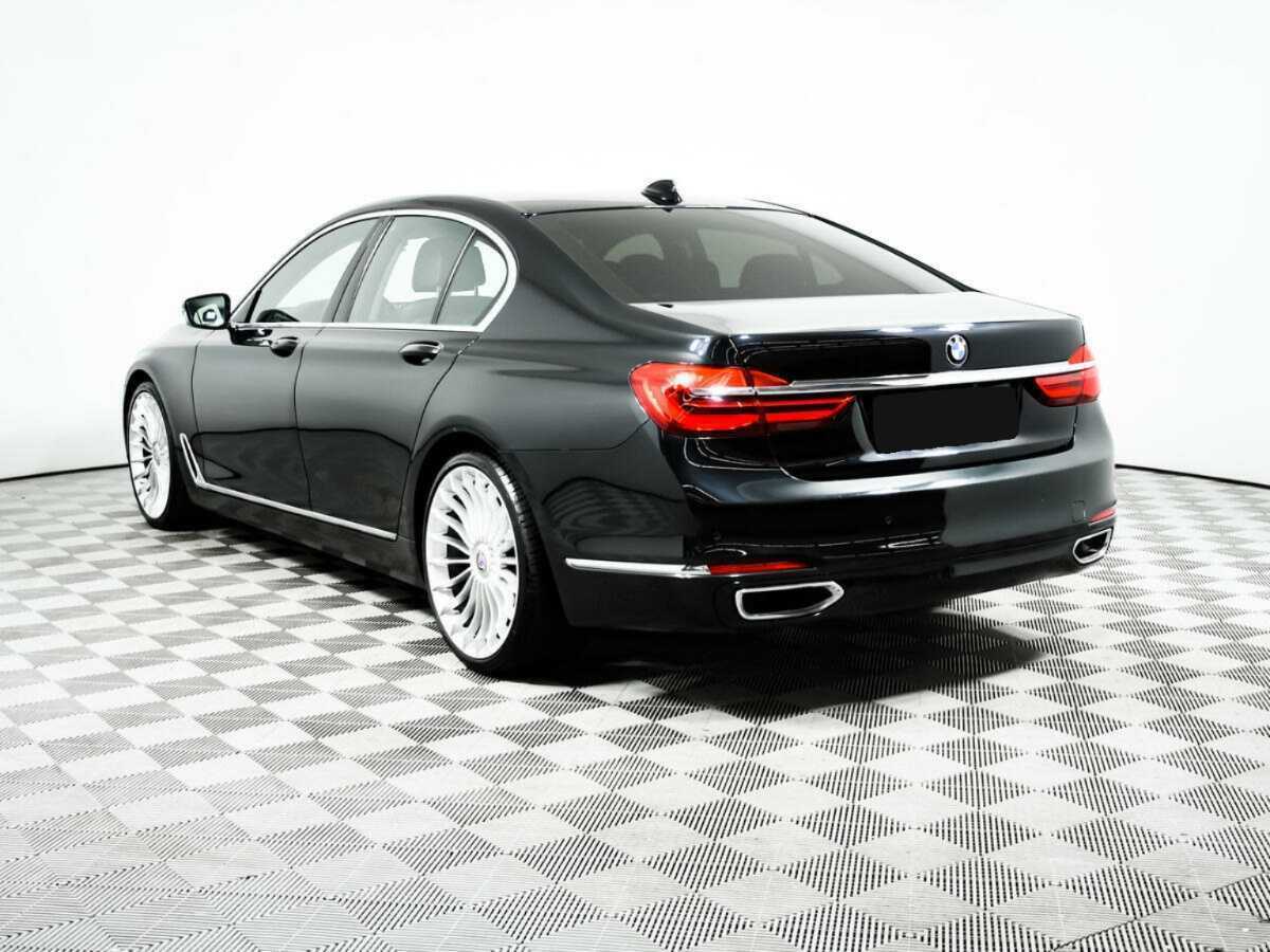 BMW 7 серии 2016 года с пробегом. Фото: #6