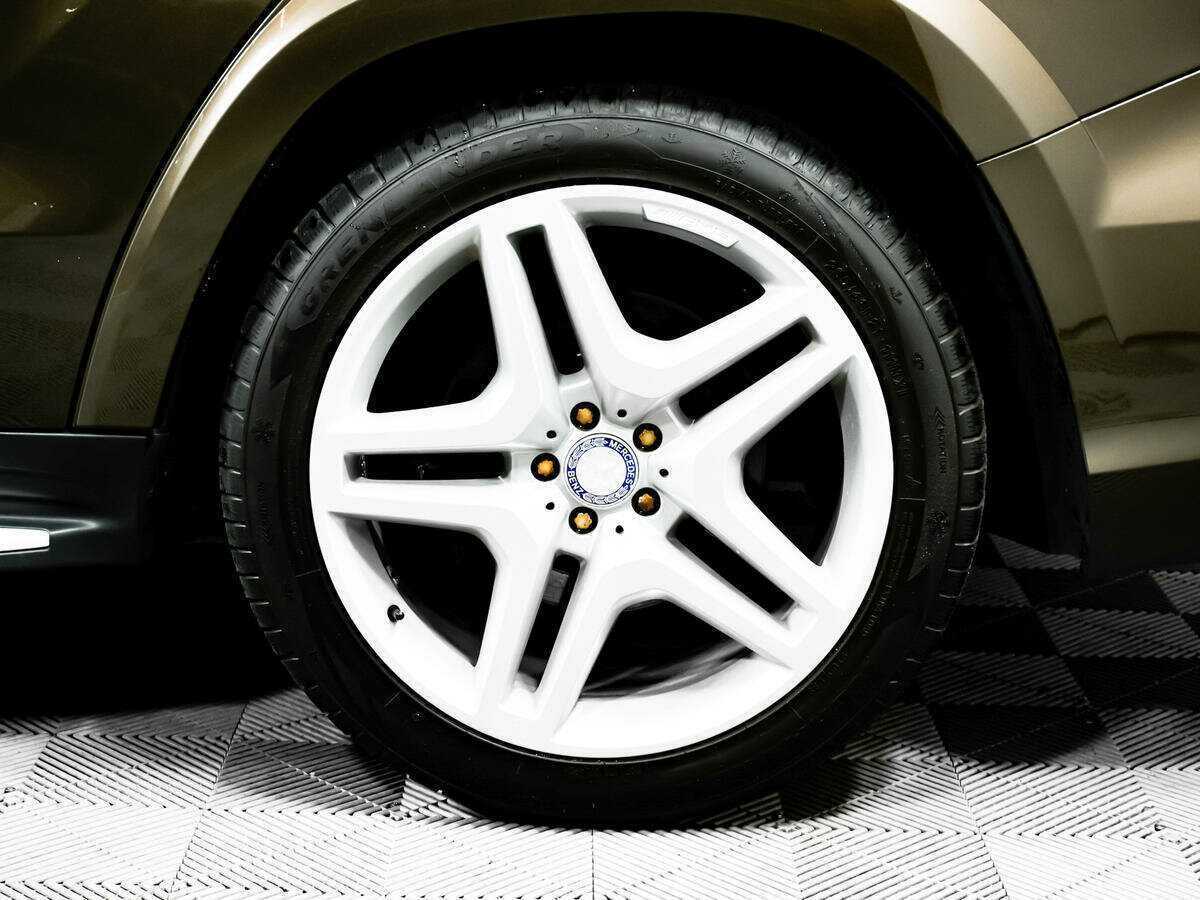 Mercedes-Benz GL-Класс 2014 года с пробегом. Фото: #12