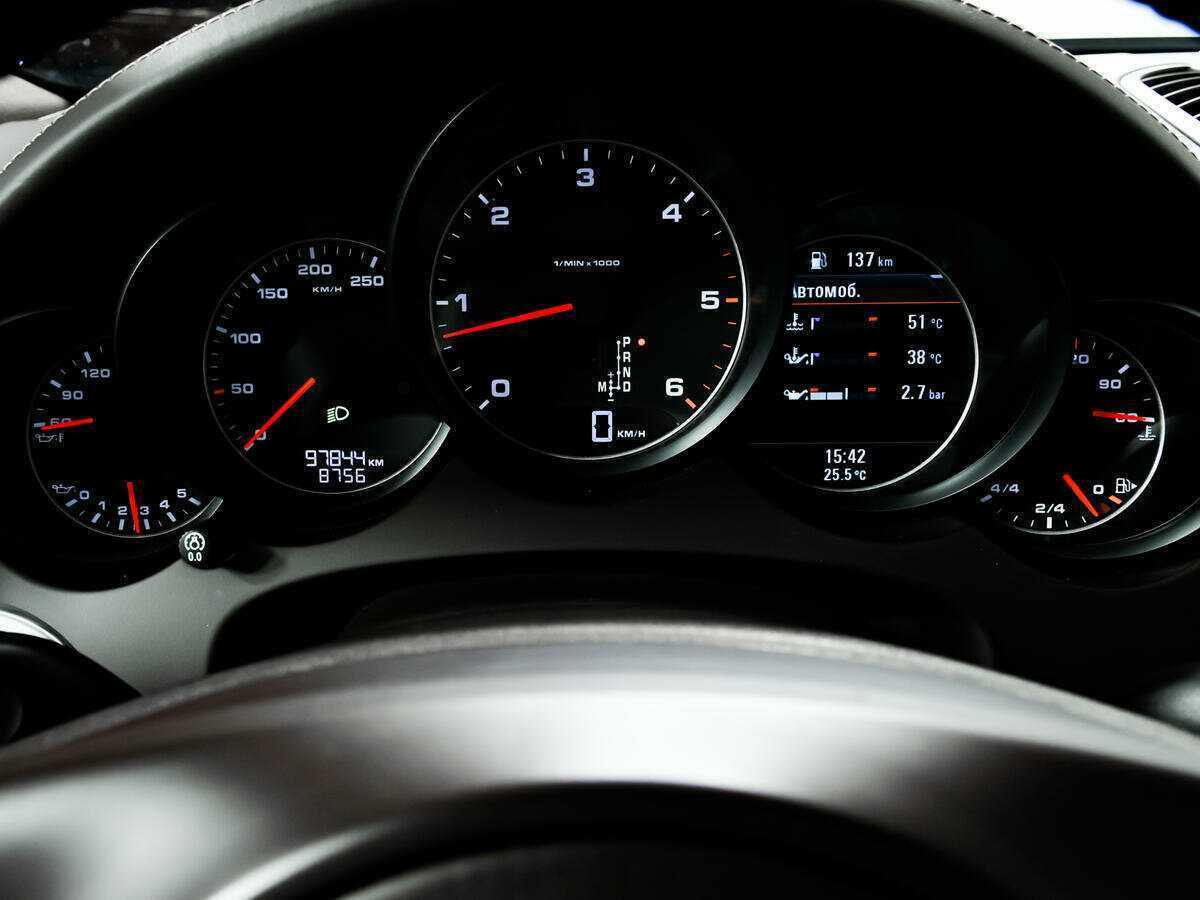 Porsche Cayenne 2012 года с пробегом. Фото: #9