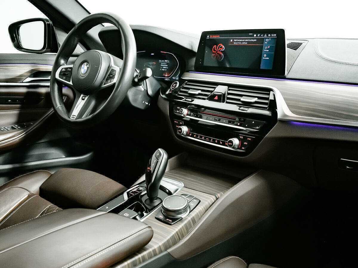 BMW 5 серии 2019 года с пробегом. Фото: #7