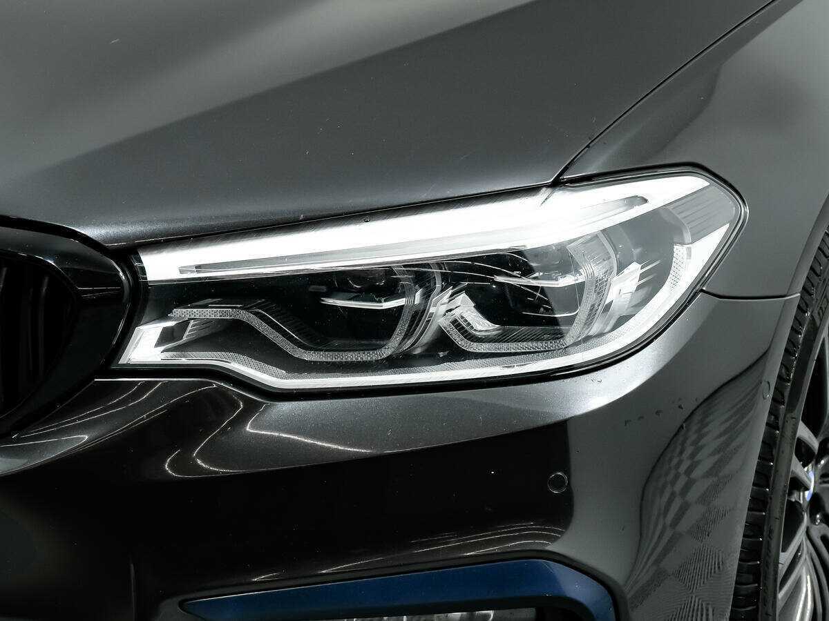 BMW 5 серии 2019 года с пробегом. Фото: #13